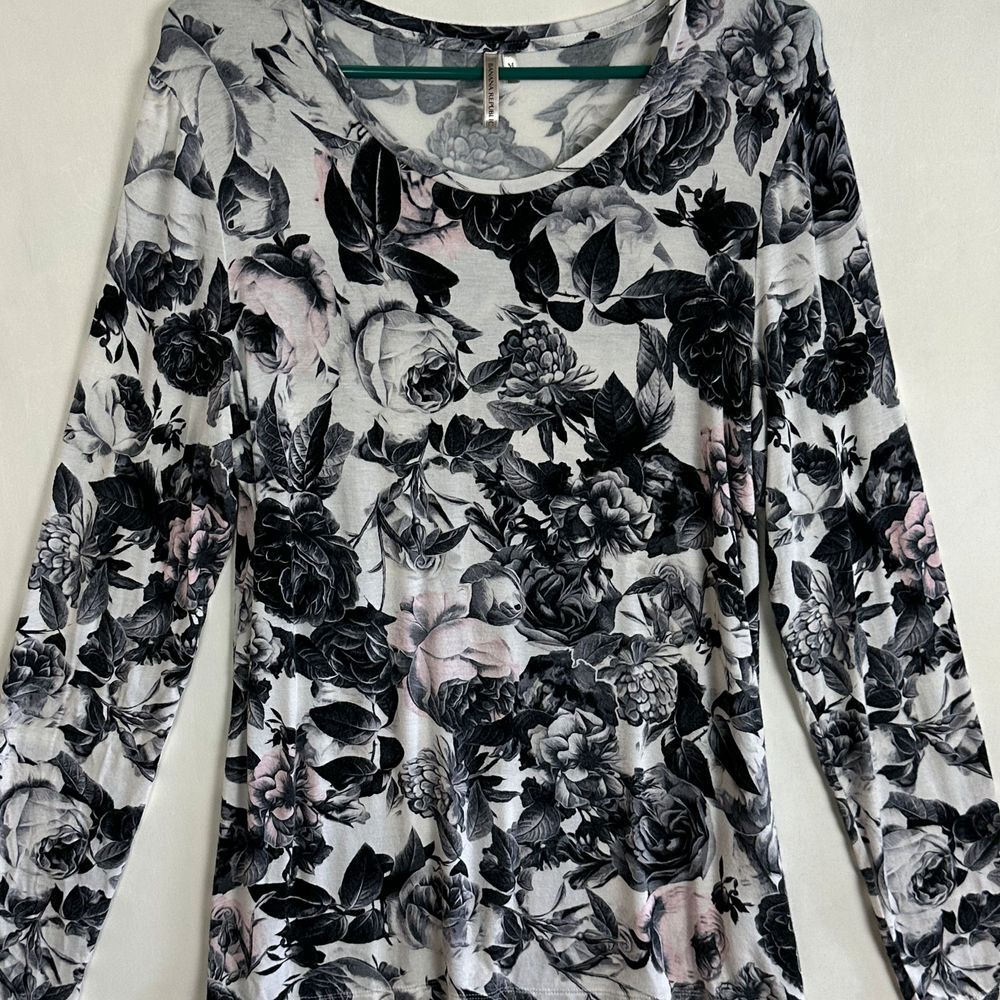 Banana Republic Women's Long Sleeve Tunic Top Floral‎ Medium